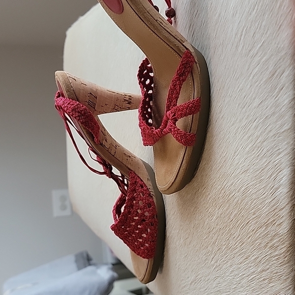 COLE HAAN Lyris Red Macrame Woven Sandal Rope Open Toe Ankle Wrap Cork Heel - Picture 3 of 8
